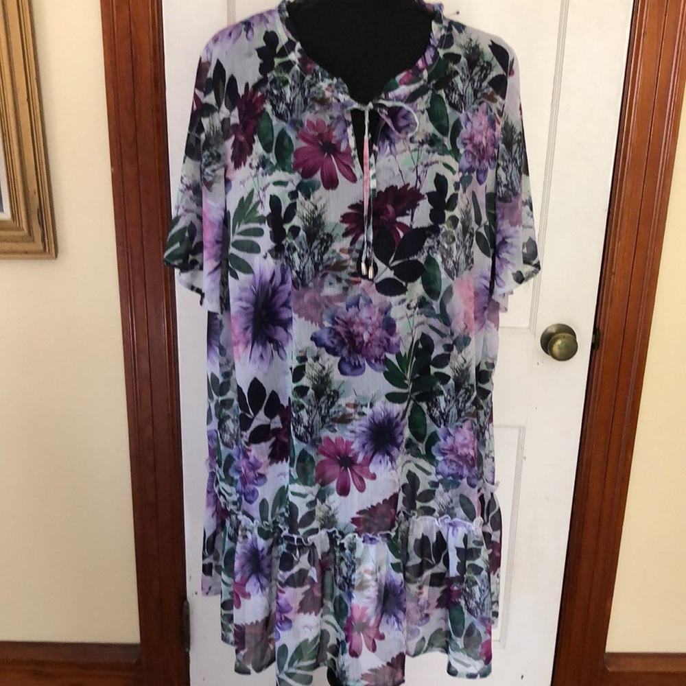 Zizzi shear swim suit cover or could be used as a blouse. NWOT
